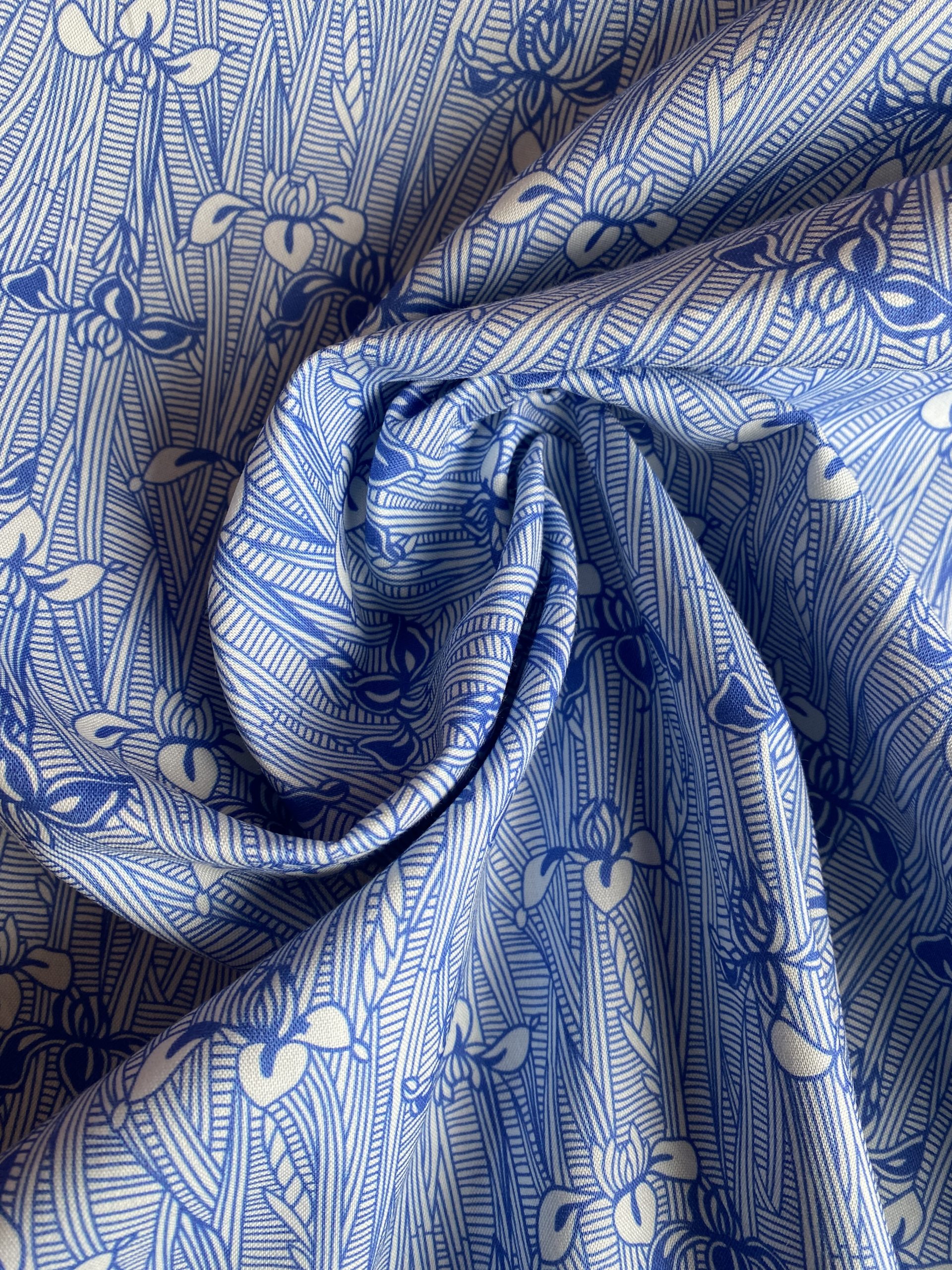V & A - Irish Impression - cotton/viscose mix - Image 3