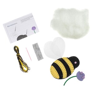 Alternative view of Bee with flower Felt Decoration Kit