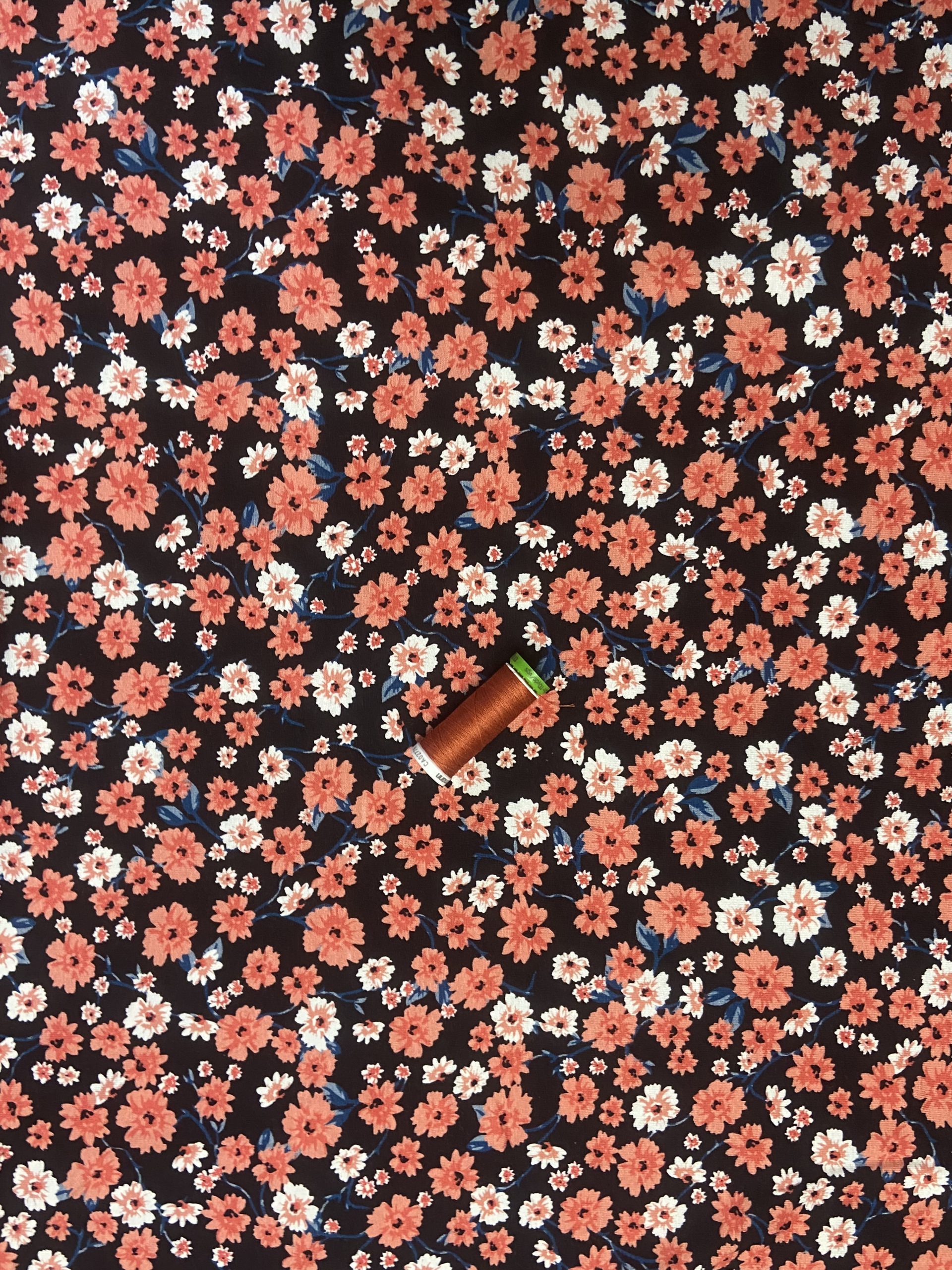 Coral flowers- viscose - Image 2