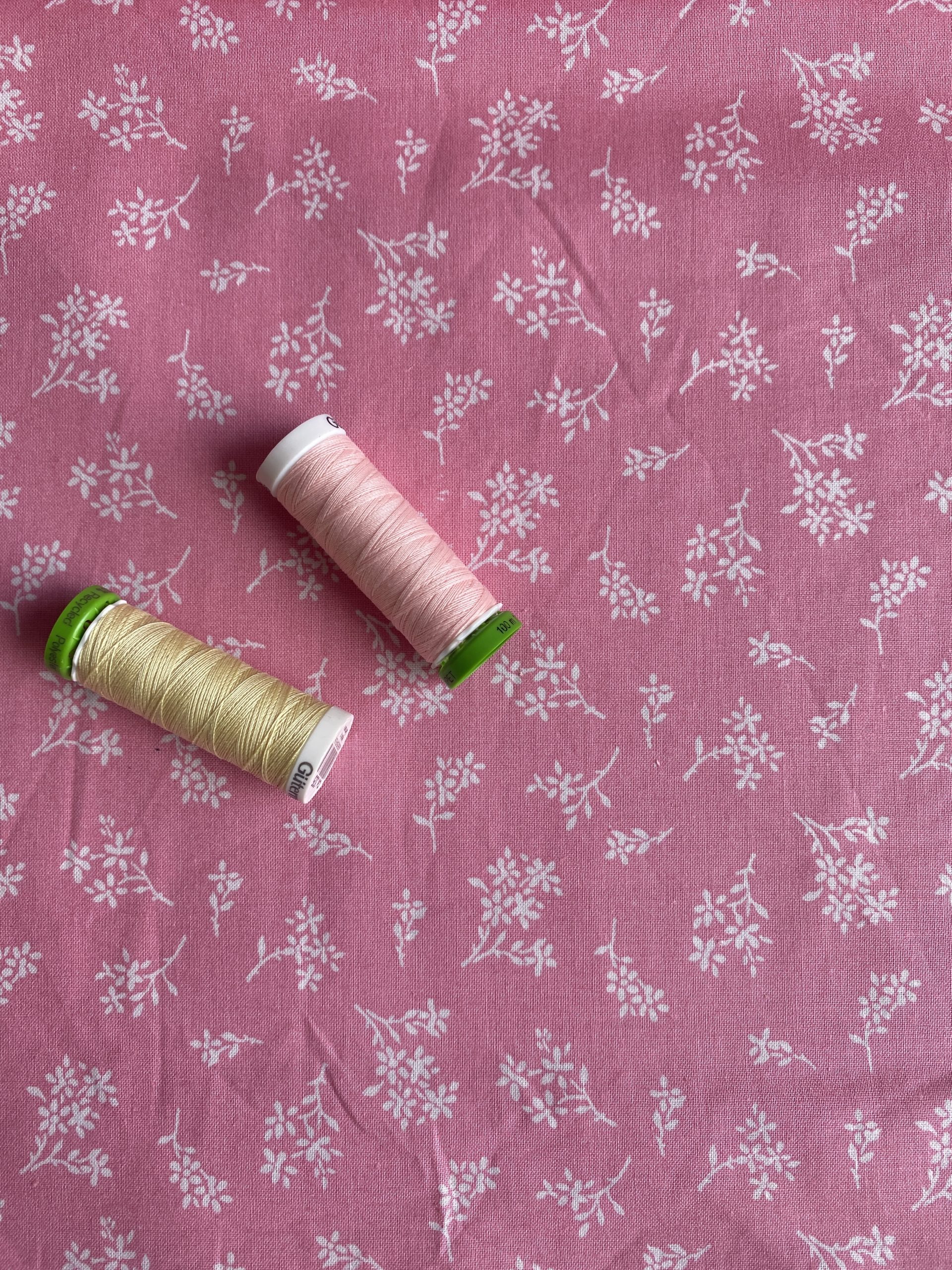 100% Cotton - Ditsy bouquet pink - Image 2