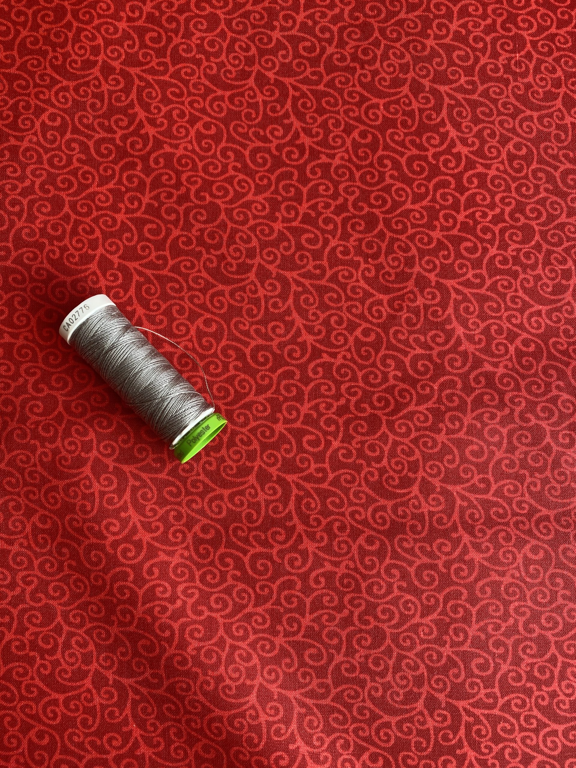 100% Cotton - Scroll Red - Image 2